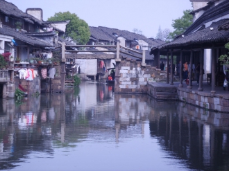 【度假之旅】苏沪杭+双水乡西塘·乌镇双飞四日游 --夜宿乌镇、西塘，感受古镇和园林的经典魅力